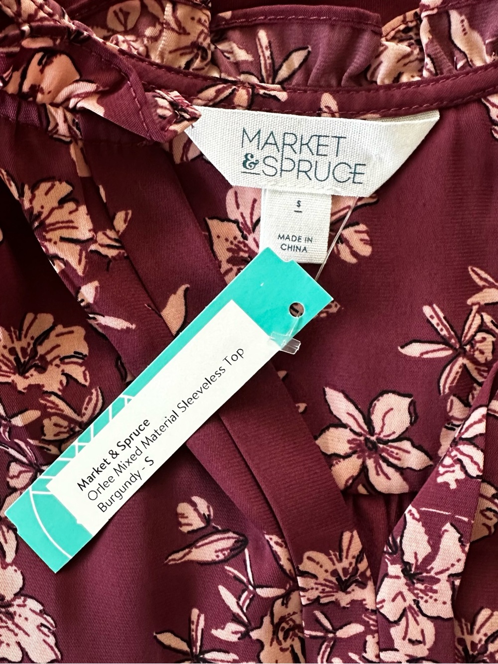 Market & Spruce Orlee Mixed Material Sleeveless Floral Burgundy Top
Size Small - Picture 5 of 7